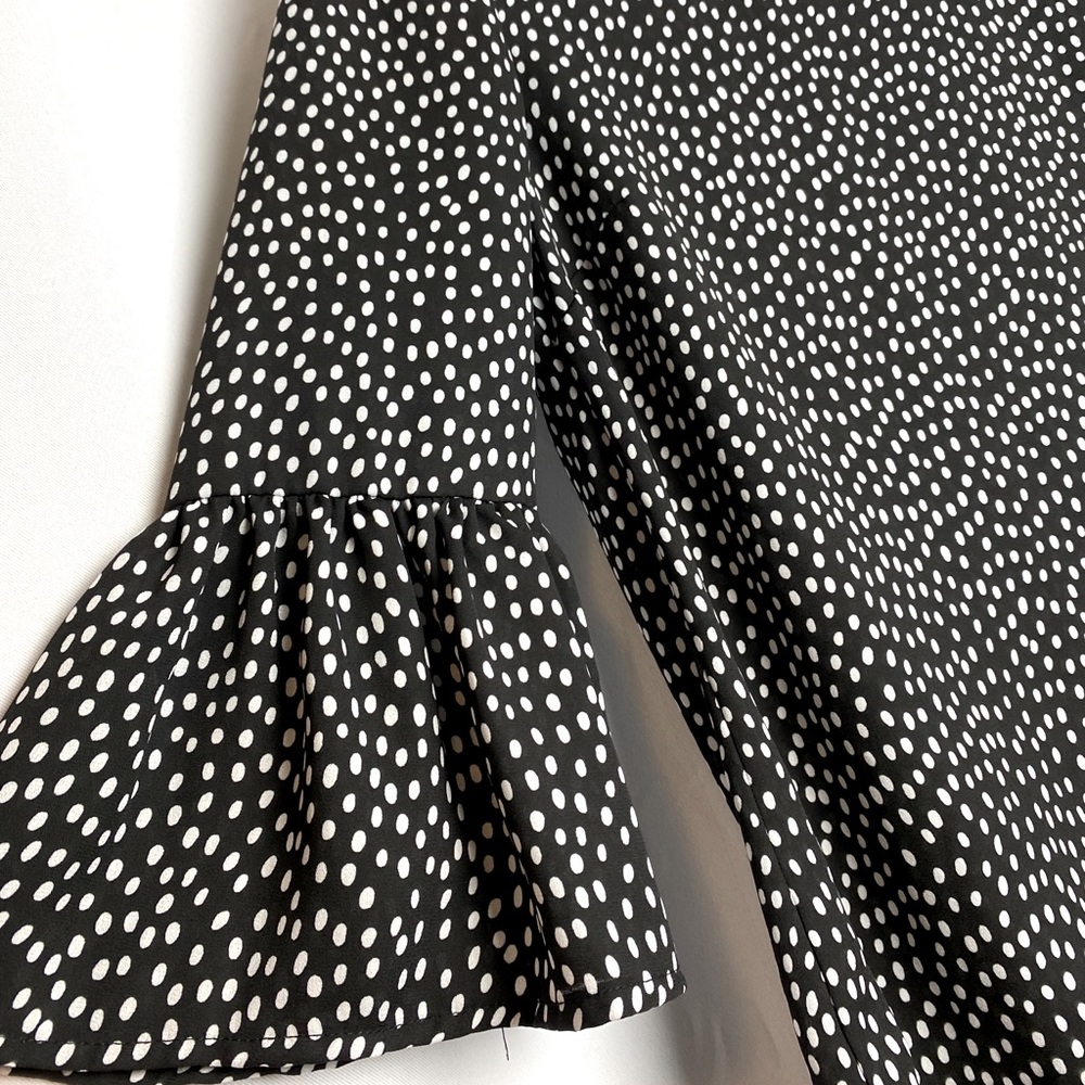Long sleeve blouse with polka dots